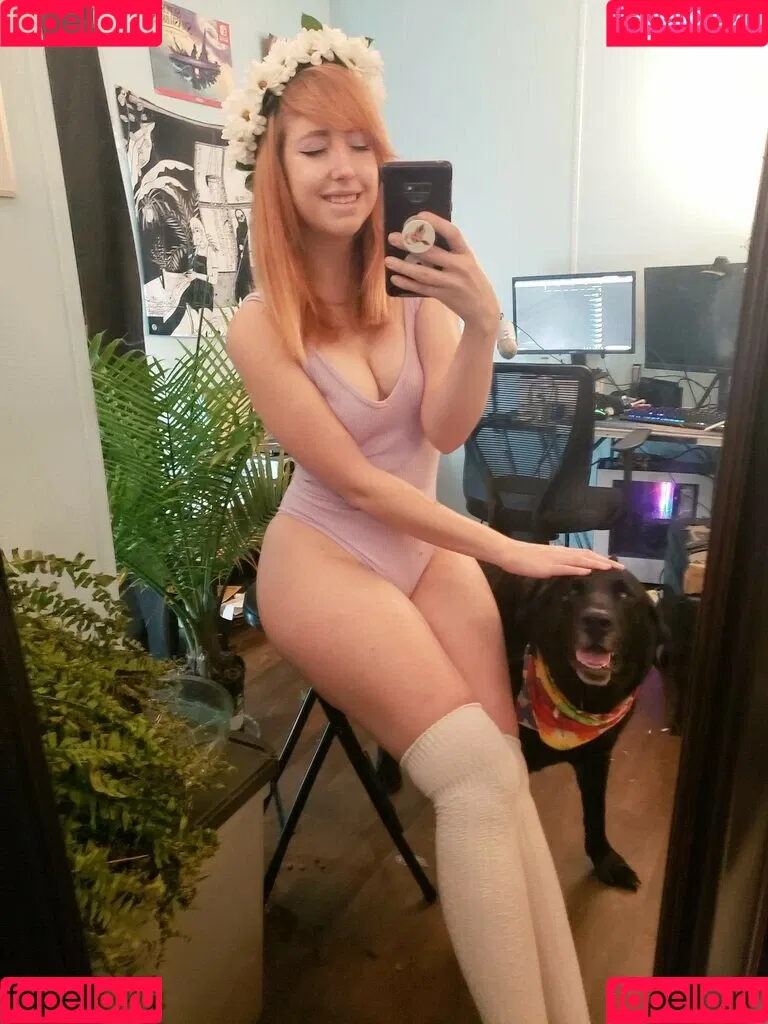 Moon_IRL Onlyfans Photo Gallery 