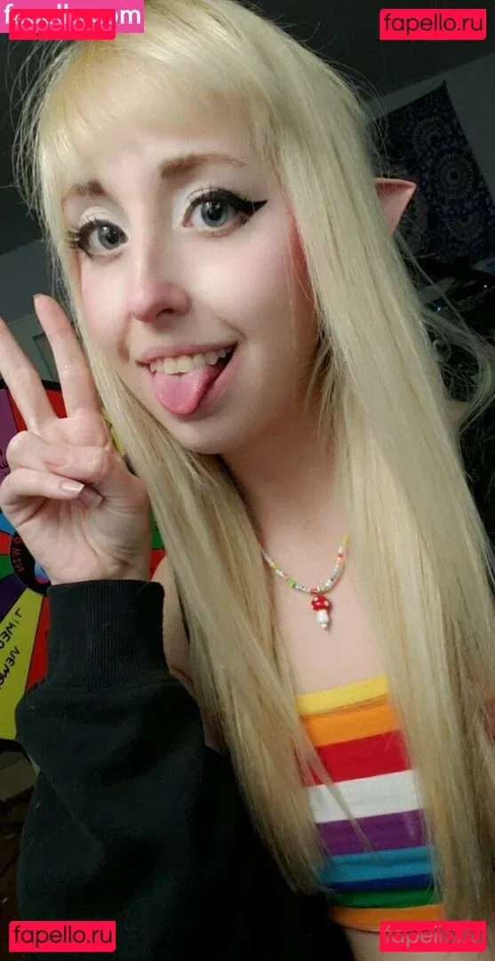 Moon_IRL Onlyfans Photo Gallery 