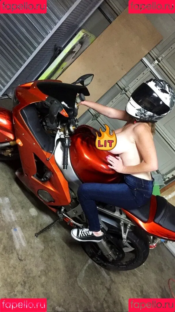 Tittyqueen77 Onlyfans Photo Gallery 