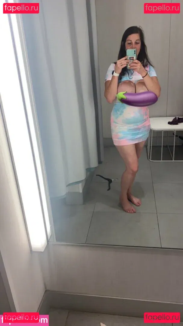 Tittyqueen77 Onlyfans Photo Gallery 