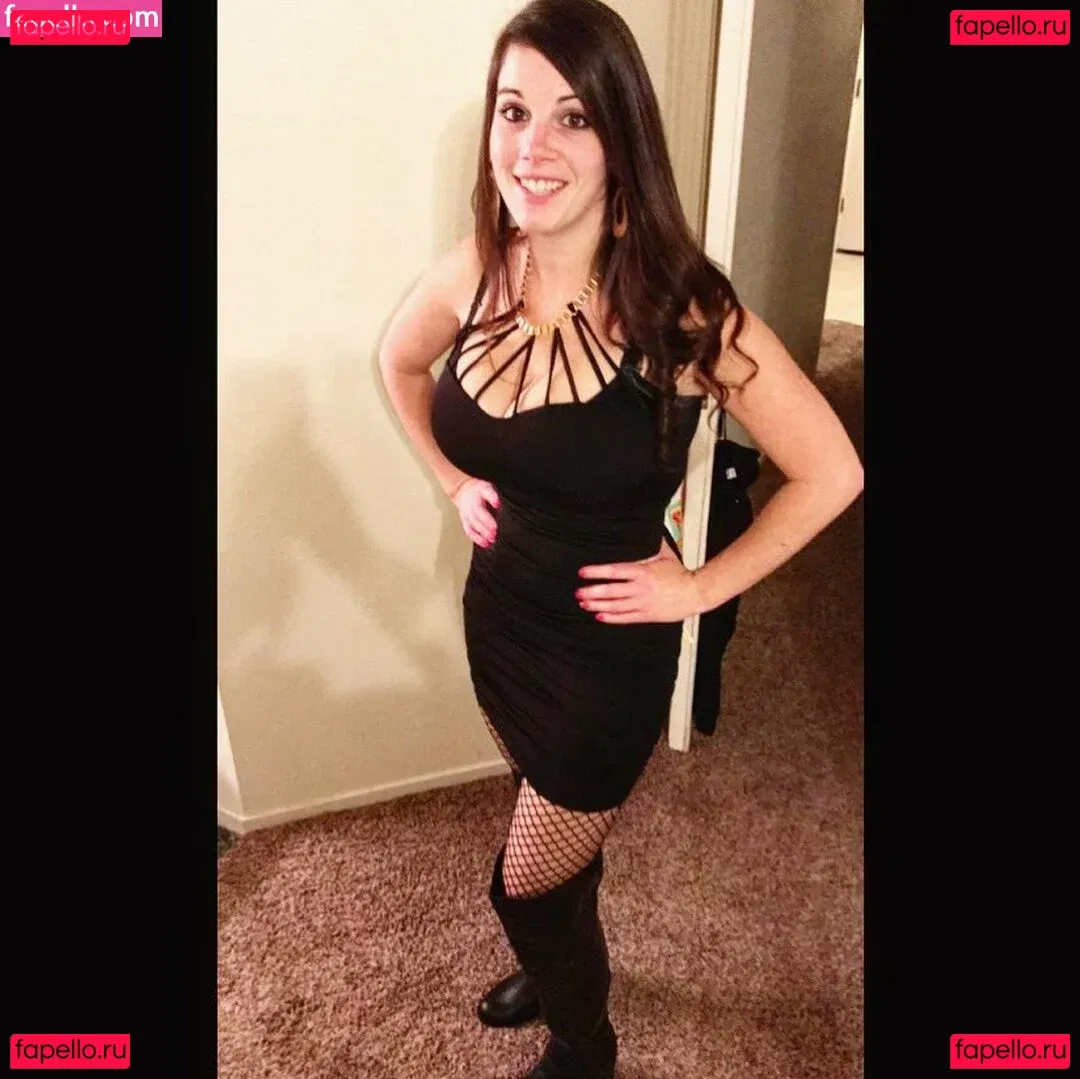 Tittyqueen77 Onlyfans Photo Gallery 