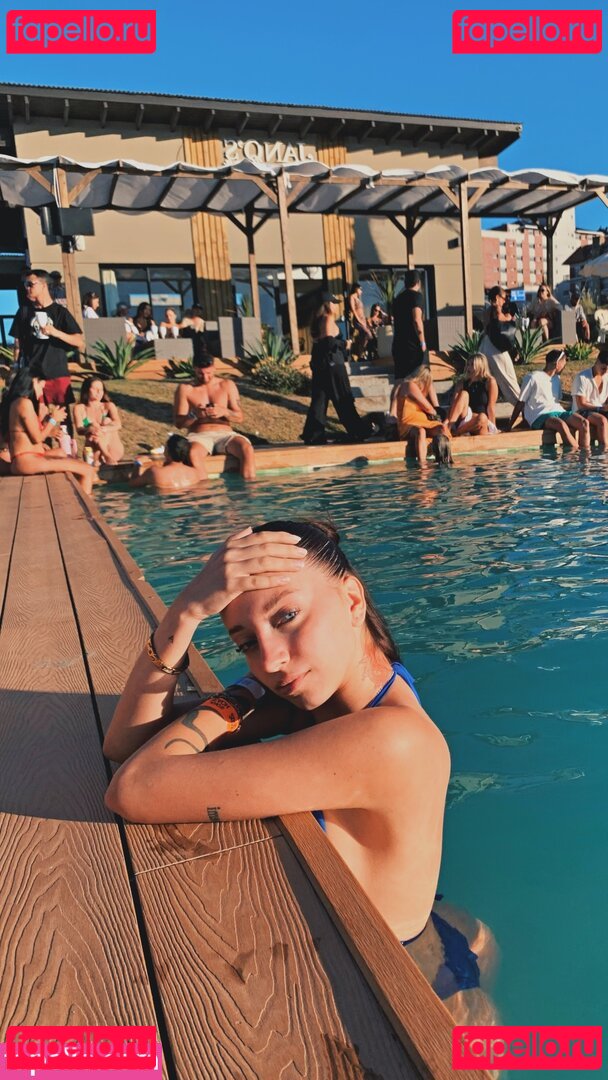 Nahiarabrenn Nude Onlyfans Photo 17
