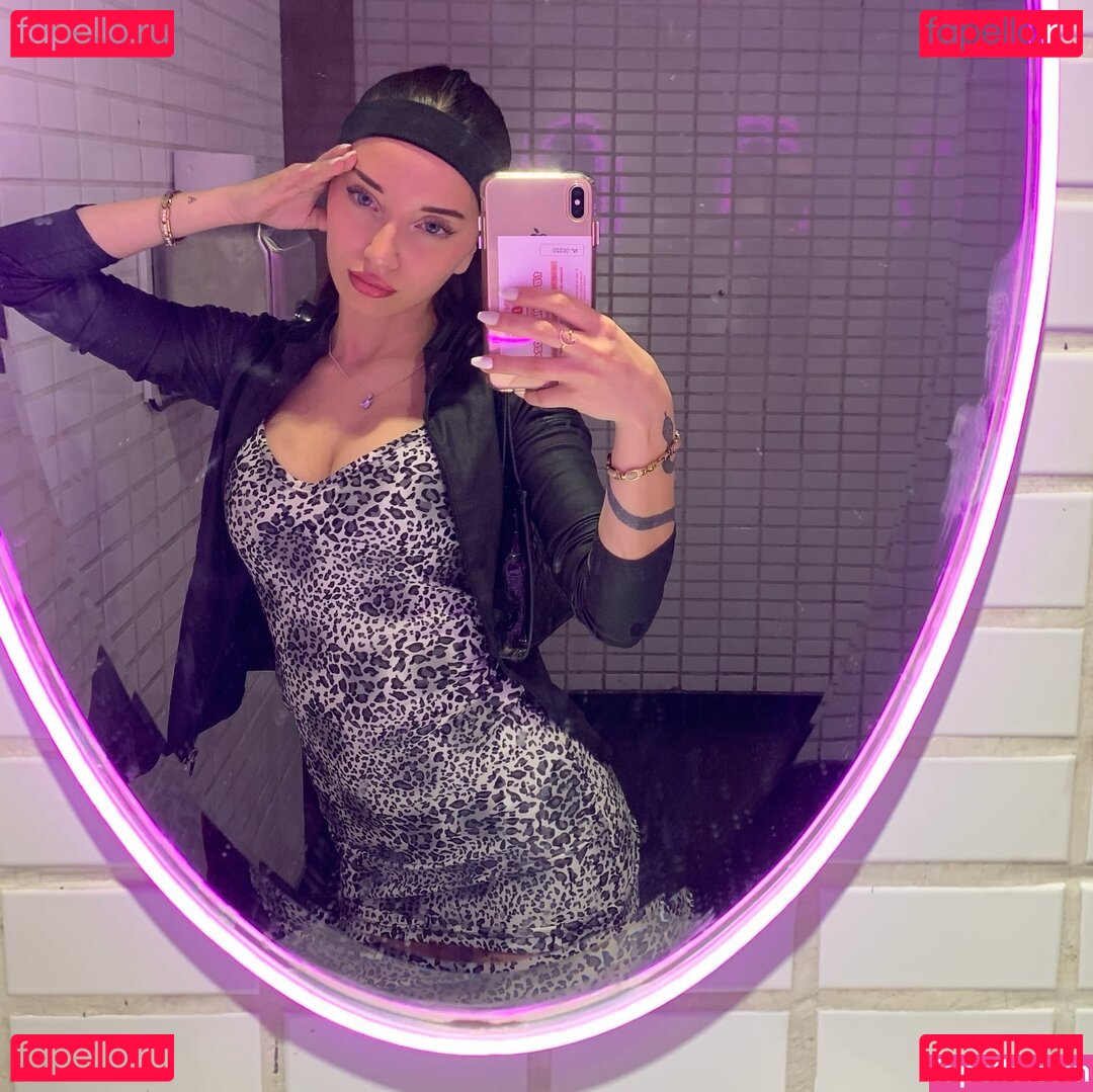 Nahiarabrenn Nude Onlyfans Photo 10