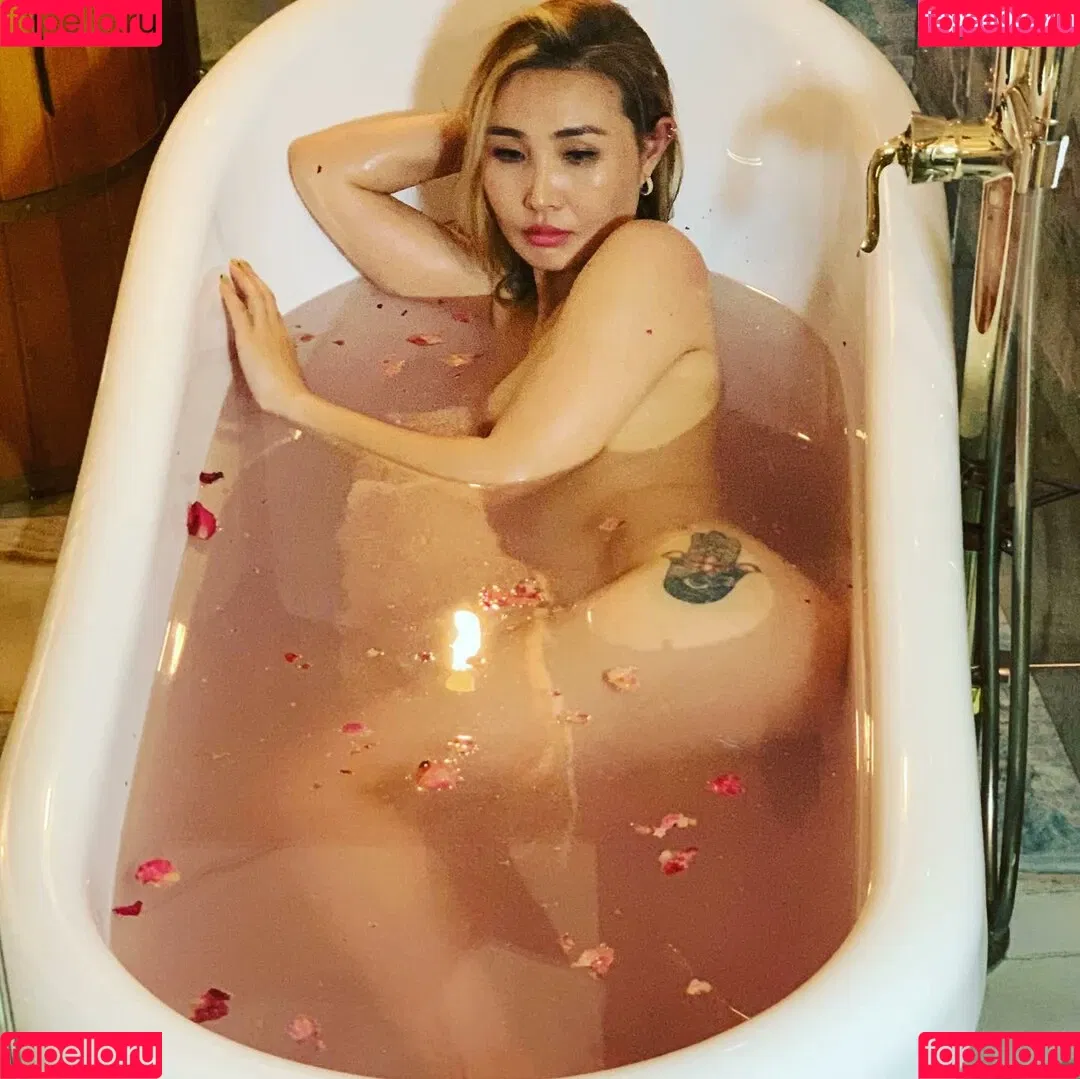 Venera.u Onlyfans Photo Gallery 