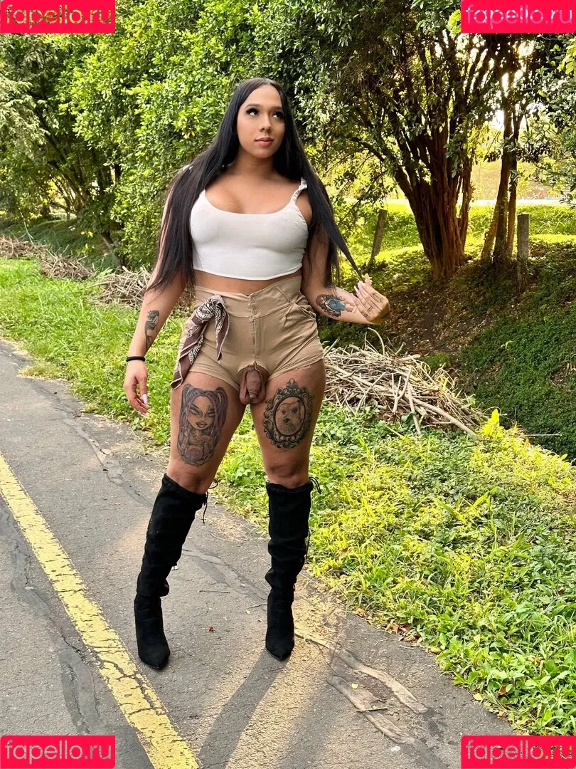 girl_hotbicth Onlyfans Photo Gallery 