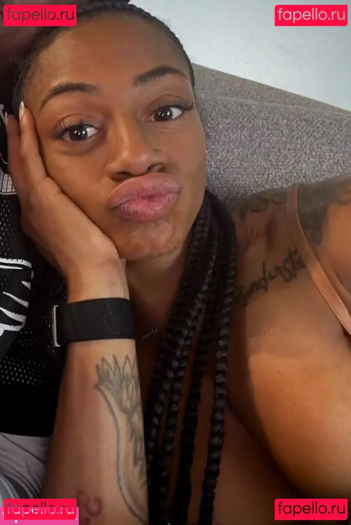 Shacarri Richardson Nude Onlyfans Photo 23