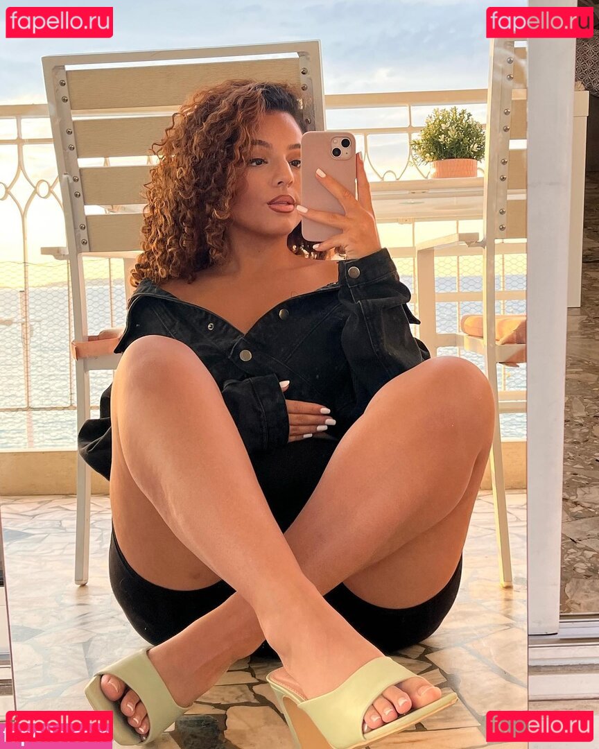 Vaninagood Nude Onlyfans Photo 46