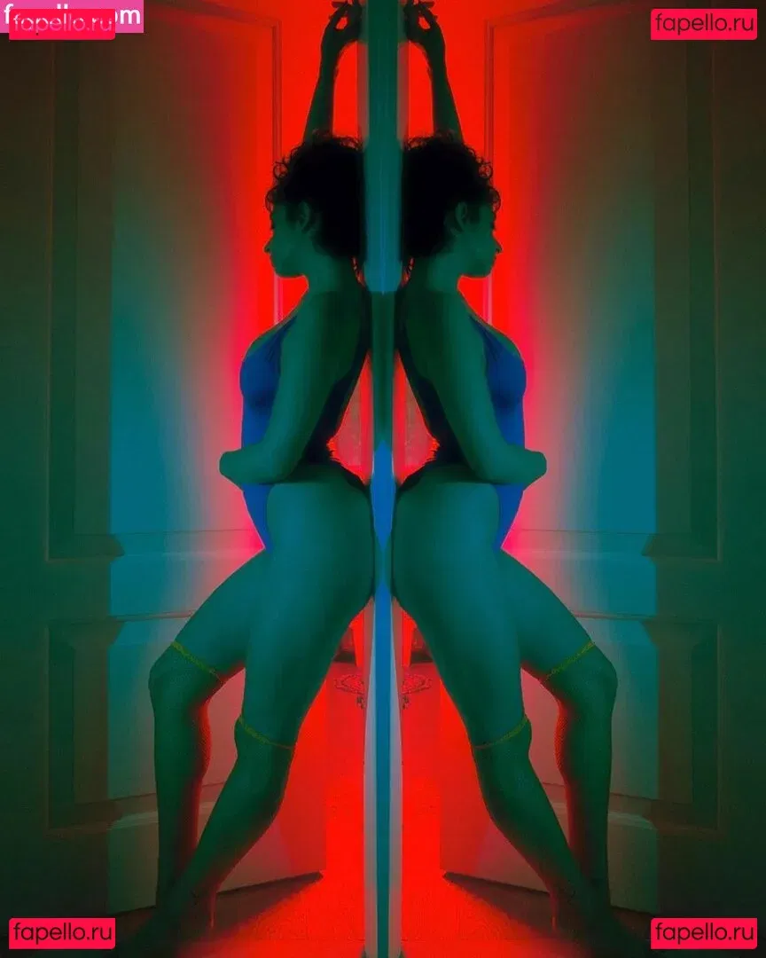 Sayna Soleimanpour Onlyfans Photo Gallery 