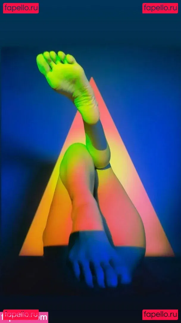 Sayna Soleimanpour Onlyfans Photo Gallery 