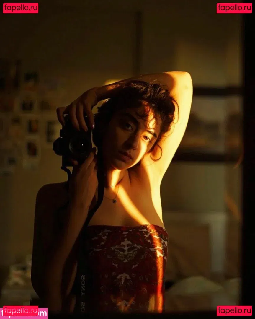 Sayna Soleimanpour Onlyfans Photo Gallery 