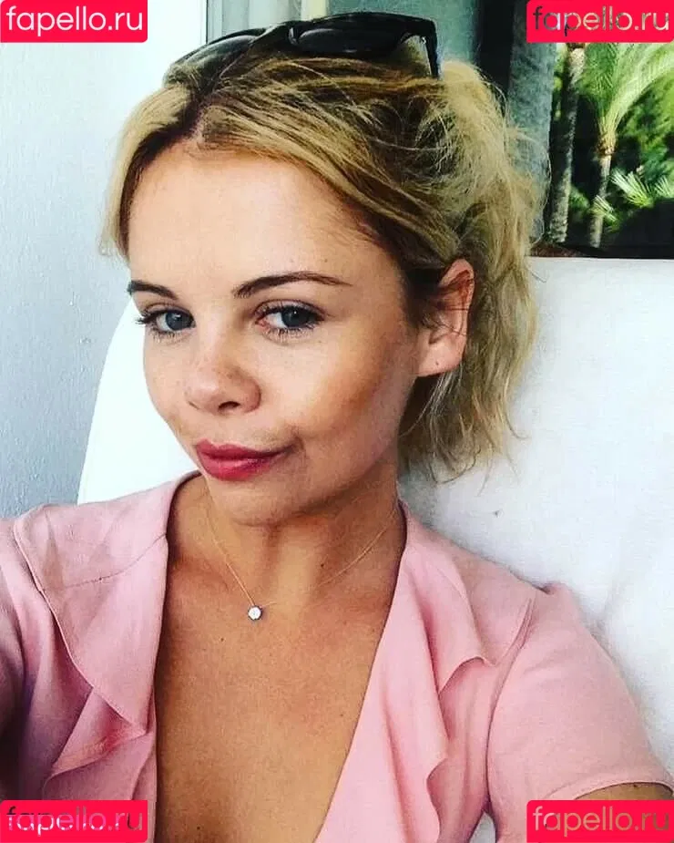 Saoirse-Monica Jackson Onlyfans Photo Gallery 