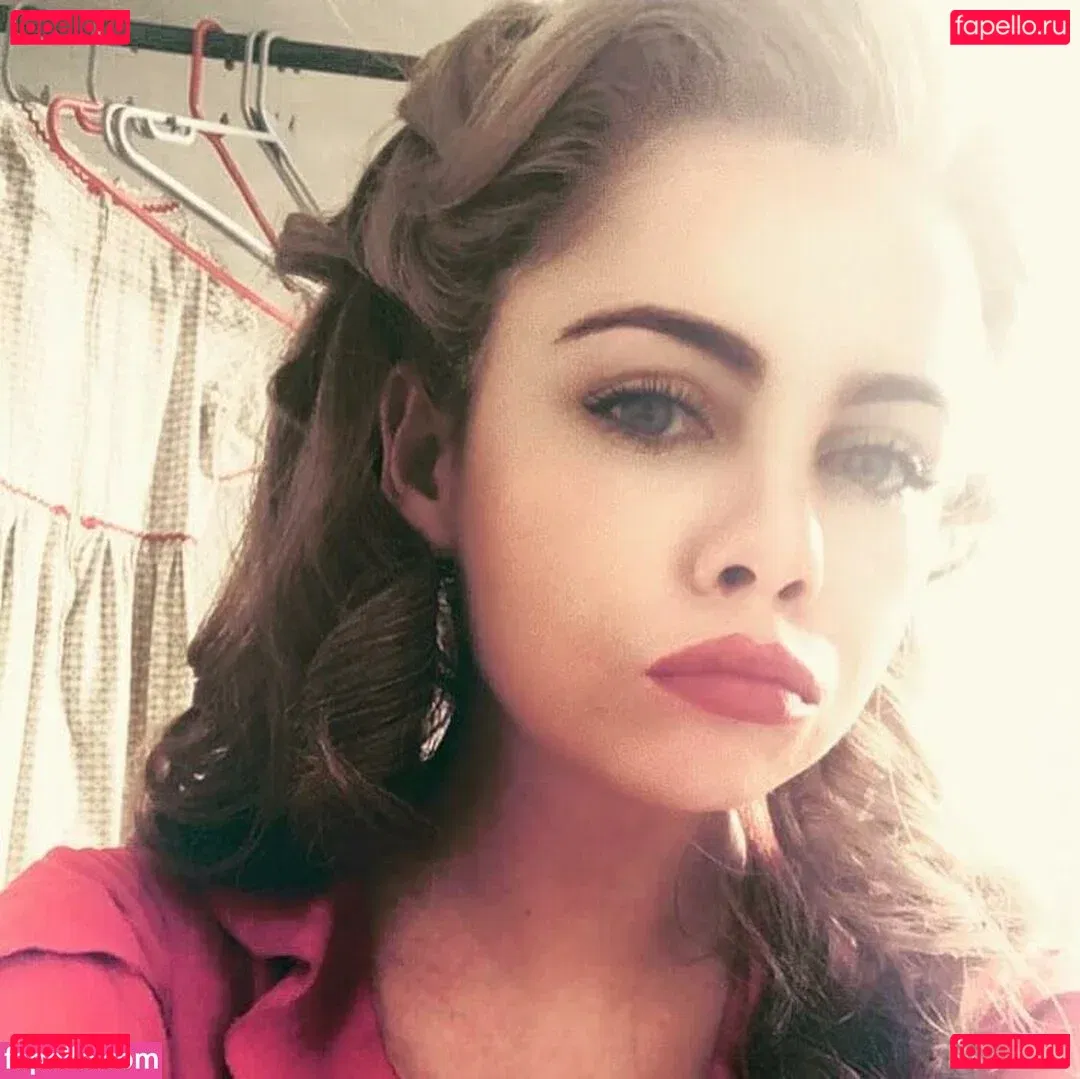 Saoirse-Monica Jackson Onlyfans Photo Gallery 