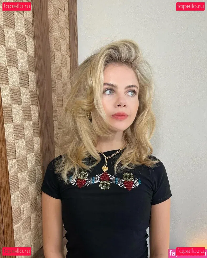 Saoirse-Monica Jackson Onlyfans Photo Gallery 