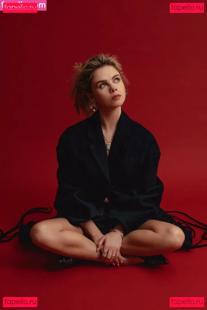 Saoirse-Monica Jackson Onlyfans Photo Gallery 