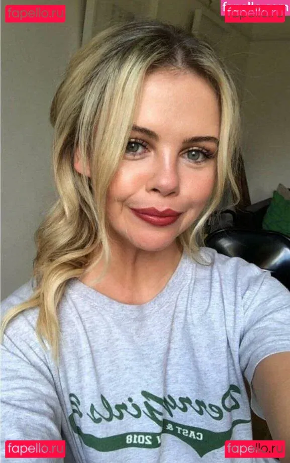 Saoirse-Monica Jackson Onlyfans Photo Gallery 