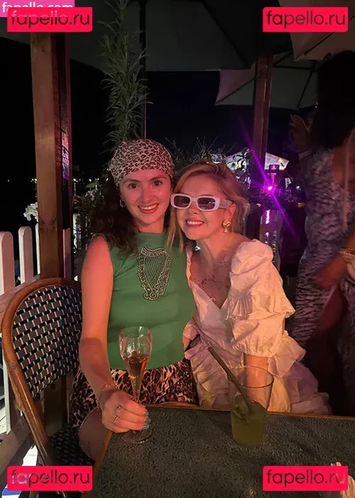 Saoirse-Monica Jackson Onlyfans Photo Gallery 