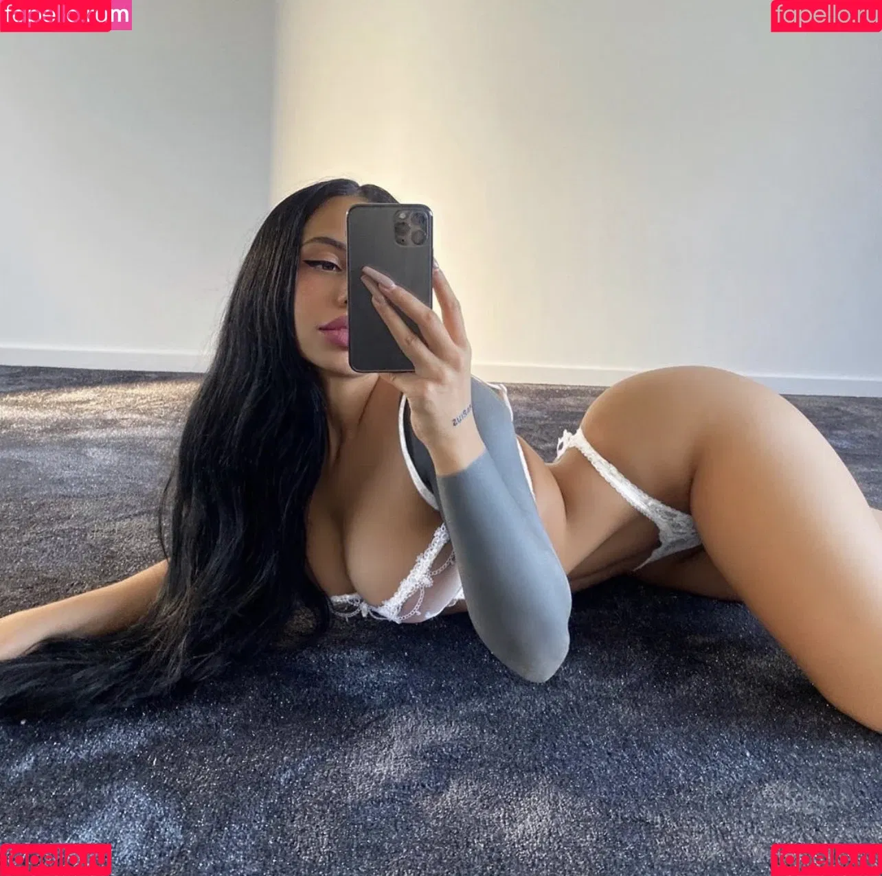 Gina Savage Onlyfans Photo Gallery 