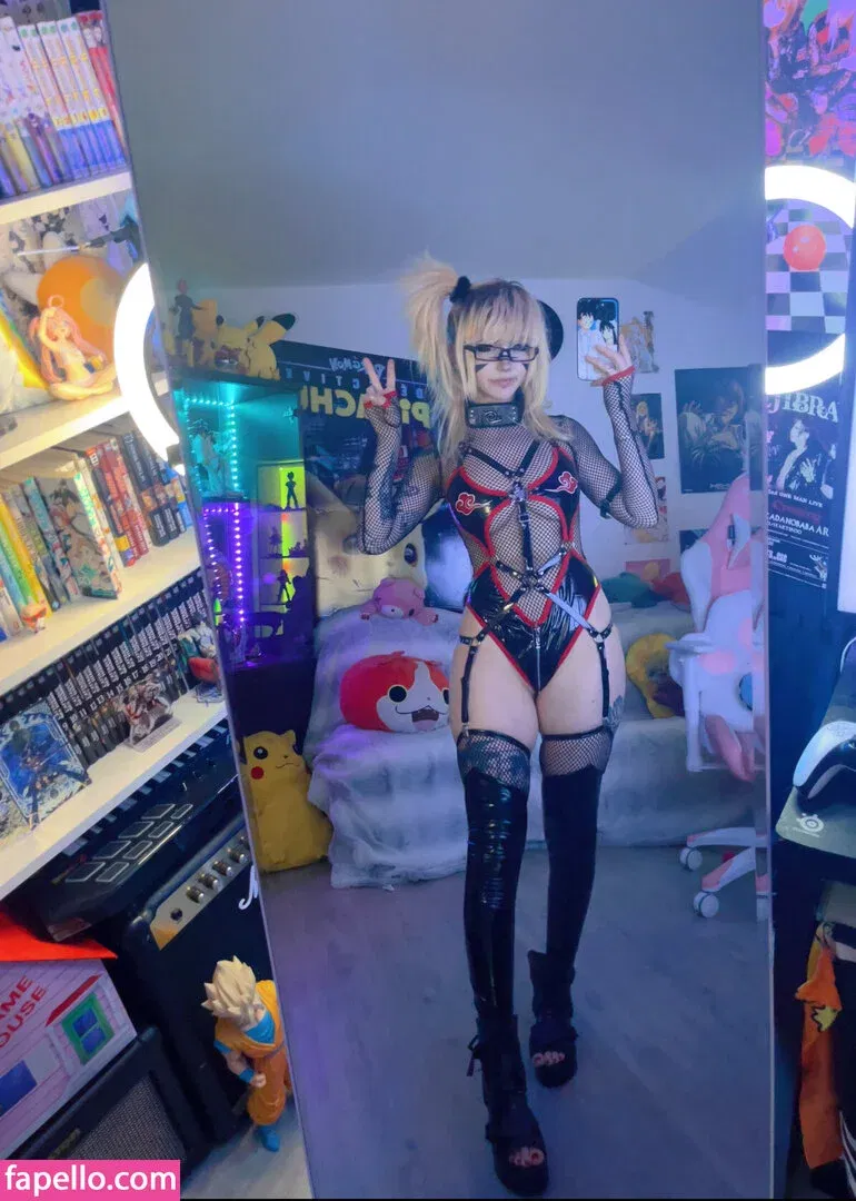 reitoozaru Onlyfans Photo Gallery 