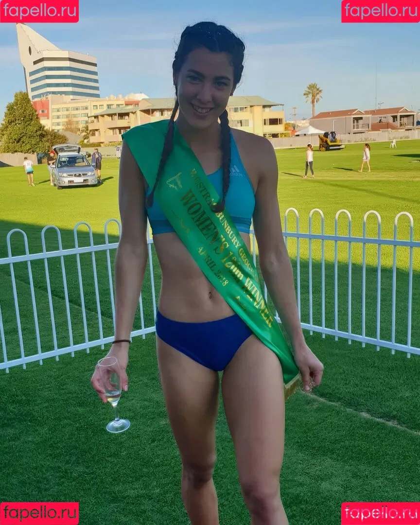 Alanah Yukich Onlyfans Photo Gallery 