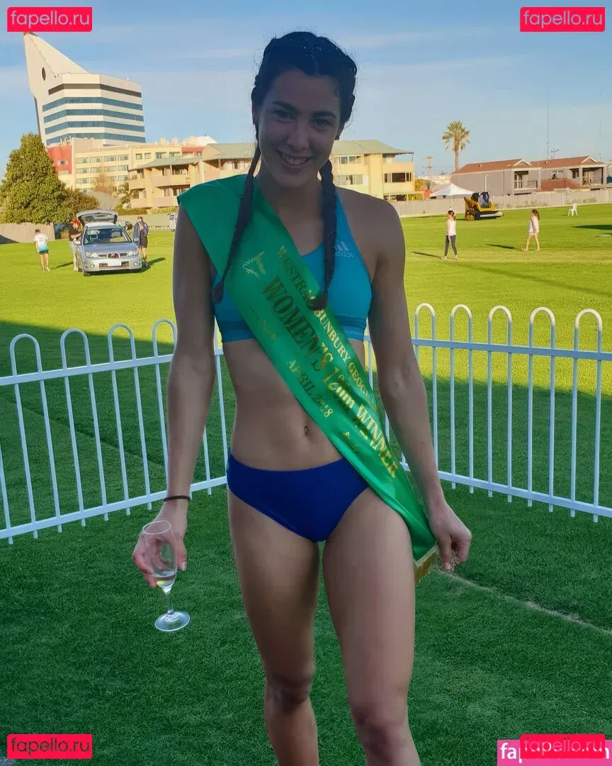 Alanah Yukich Onlyfans Photo Gallery 