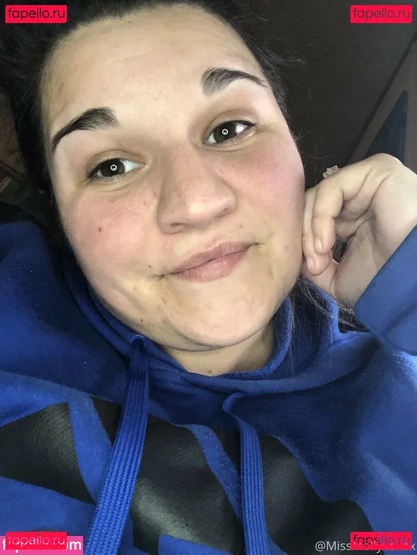 begformolly Onlyfans Photo Gallery 