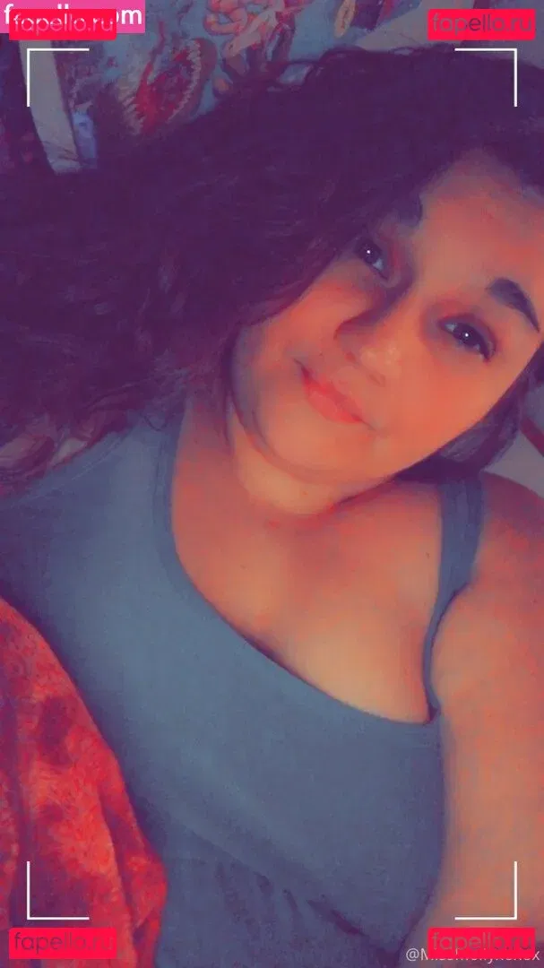 begformolly Onlyfans Photo Gallery 