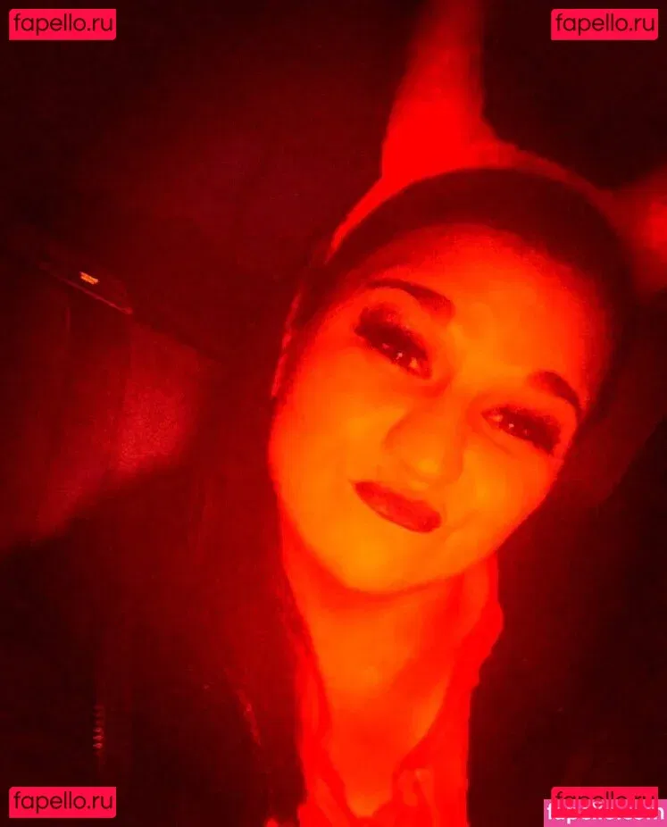 begformolly Onlyfans Photo Gallery 