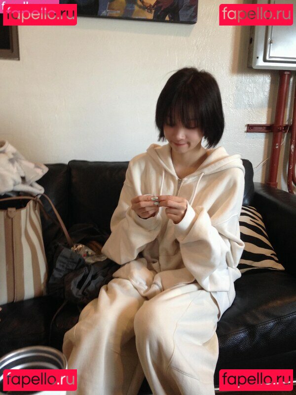 Song Yuqi Nude Onlyfans Photo 45