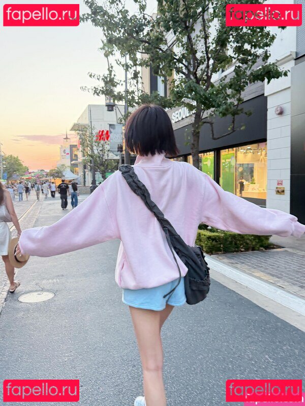 Song Yuqi Nude Onlyfans Photo 36