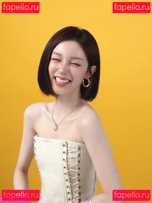 Song Yuqi Nude Onlyfans Photo 3