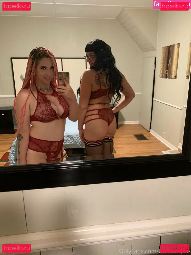 Undressjess Onlyfans Photo Gallery 