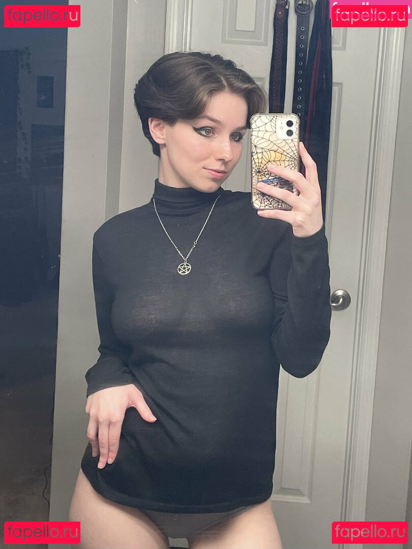 ComfyGrimRose Nude Onlyfans Photo 16