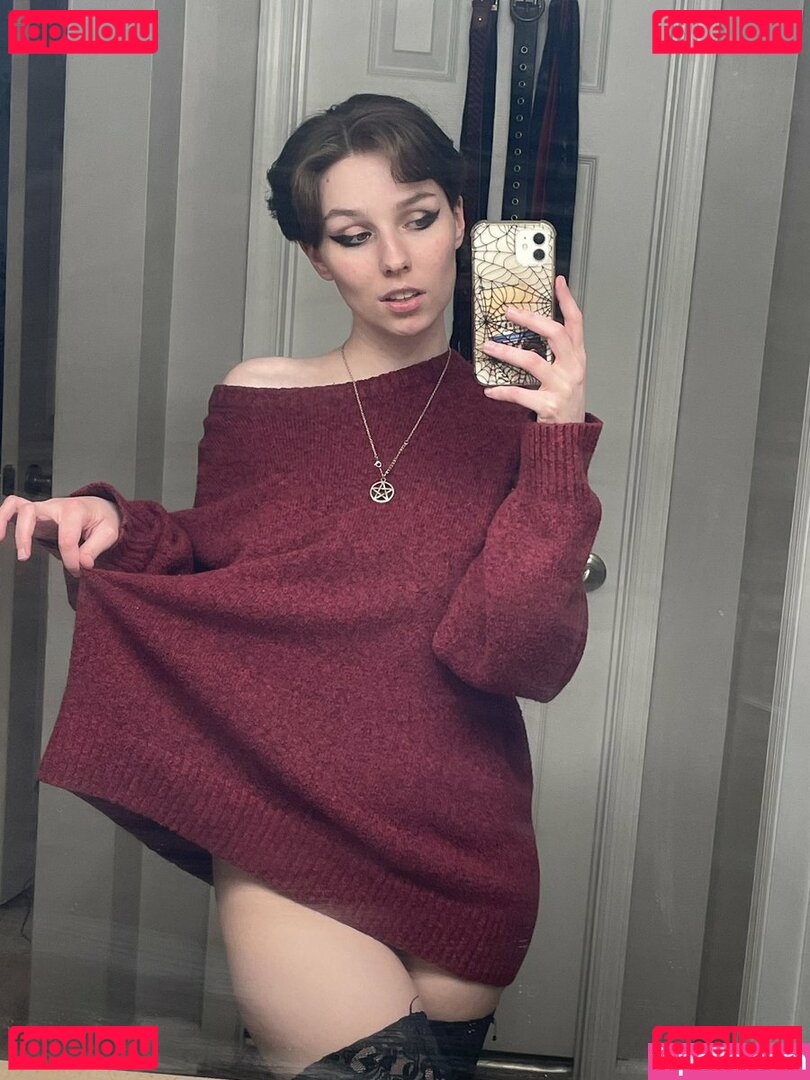 ComfyGrimRose Nude Onlyfans Photo 13