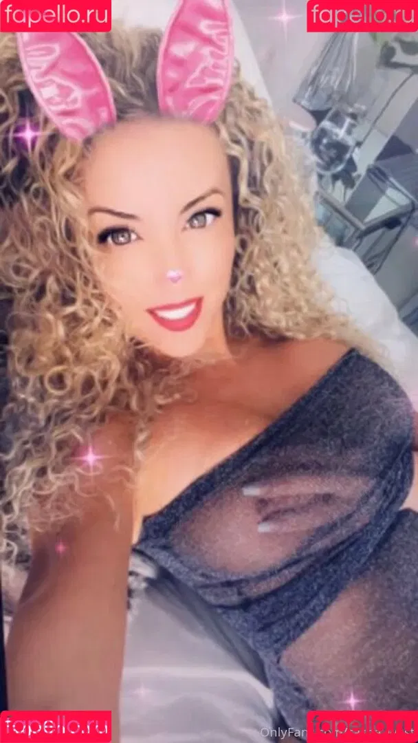 Sasha West Onlyfans Photo Gallery 
