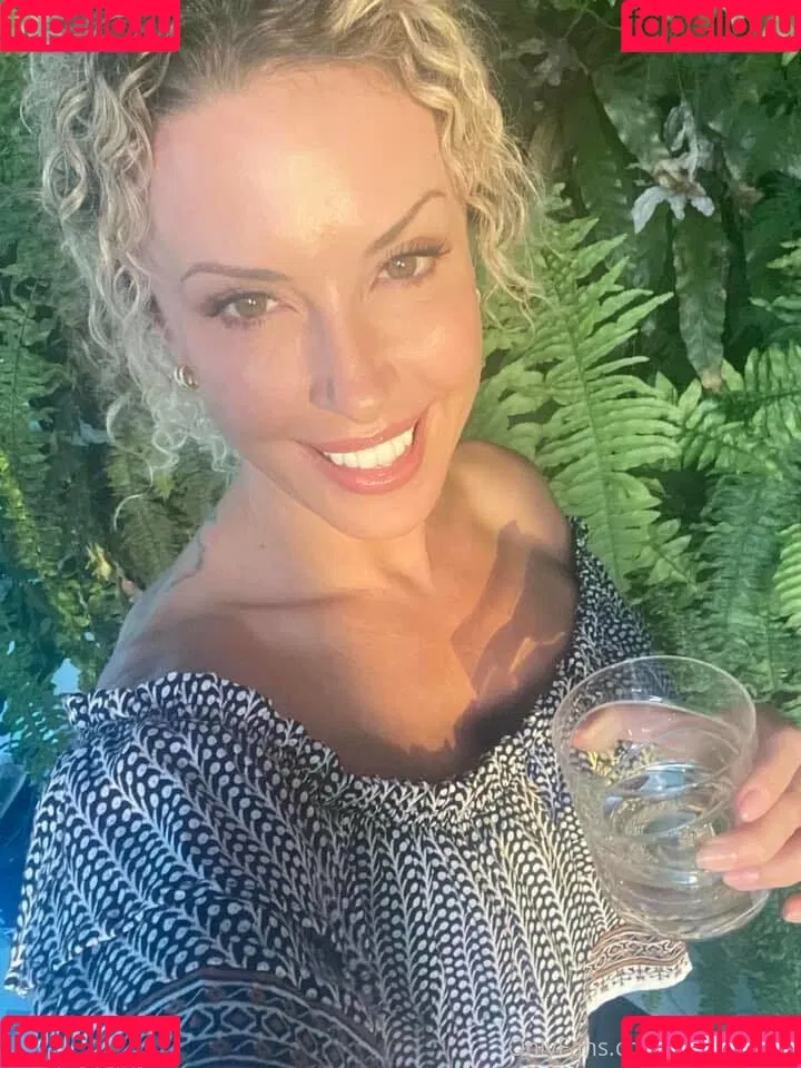 Sasha West Onlyfans Photo Gallery 