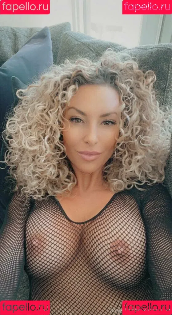 Sasha West Onlyfans Photo Gallery 