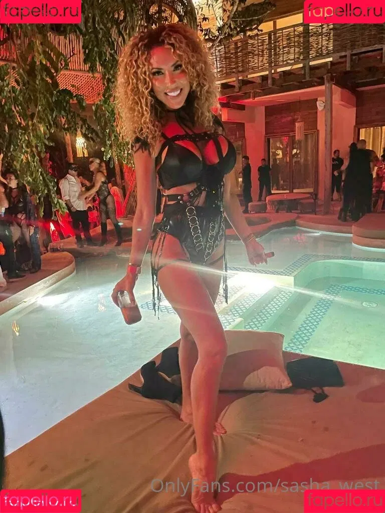 Sasha West Onlyfans Photo Gallery 