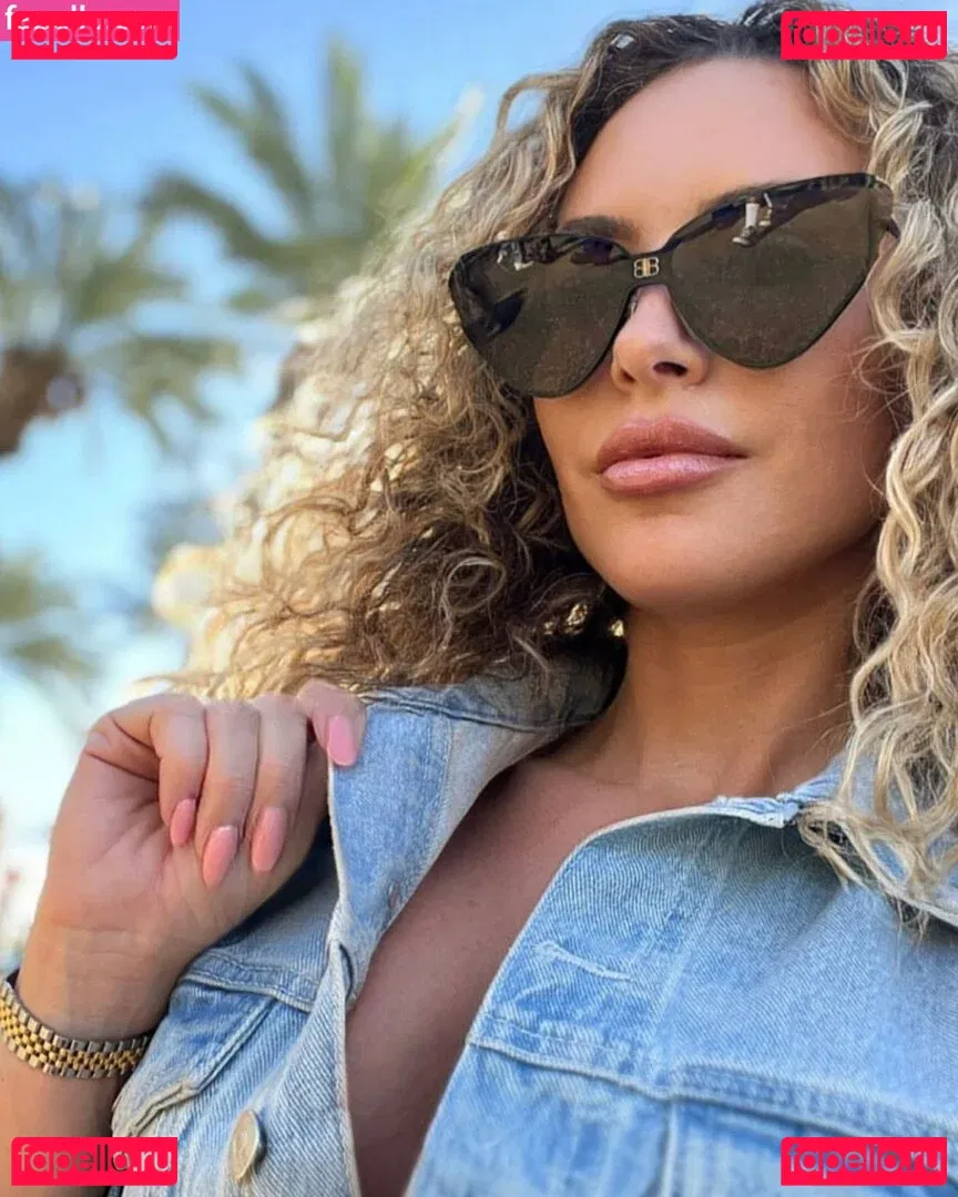 Sasha West Onlyfans Photo Gallery 