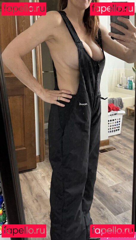 Julia Armstrong Nude Onlyfans Photo 4