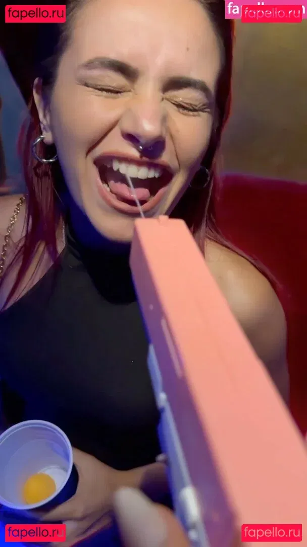 M. Zarring Onlyfans Photo Gallery 