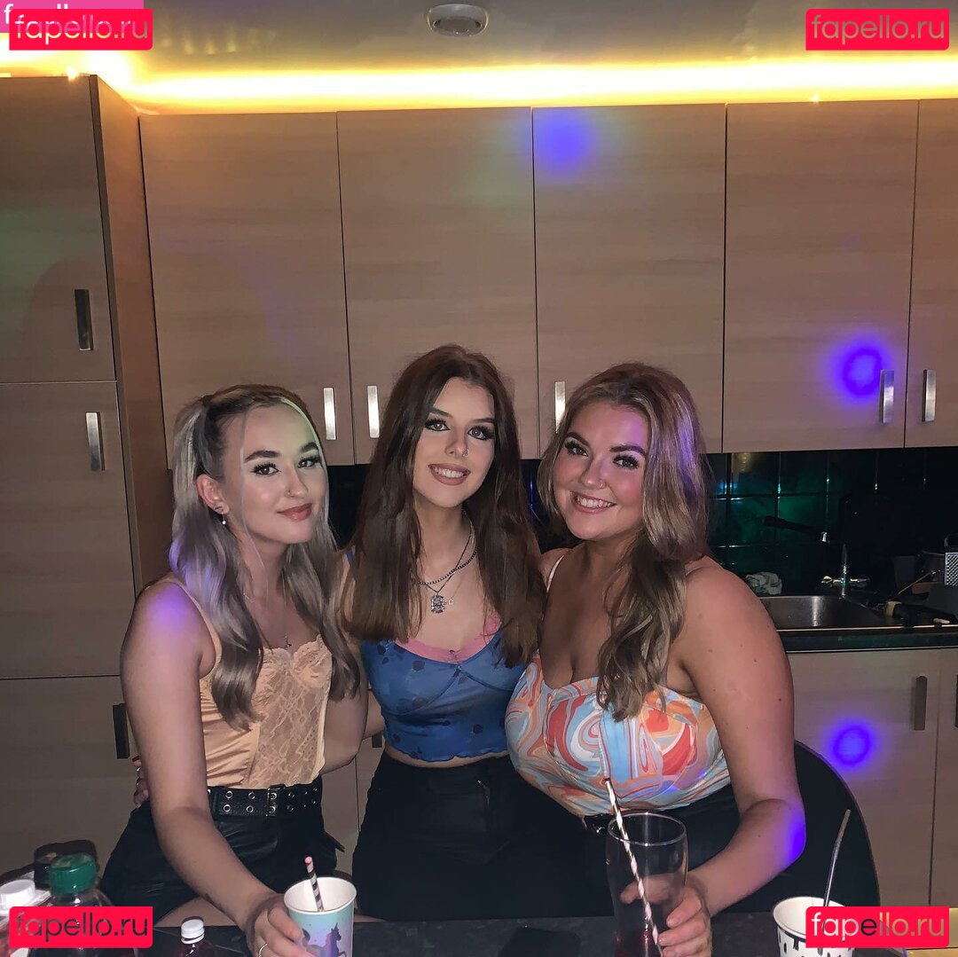 Katherine H Nude Onlyfans Photo 31