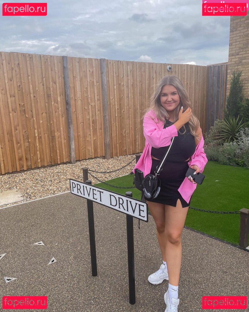 Katherine H Nude Onlyfans Photo 21