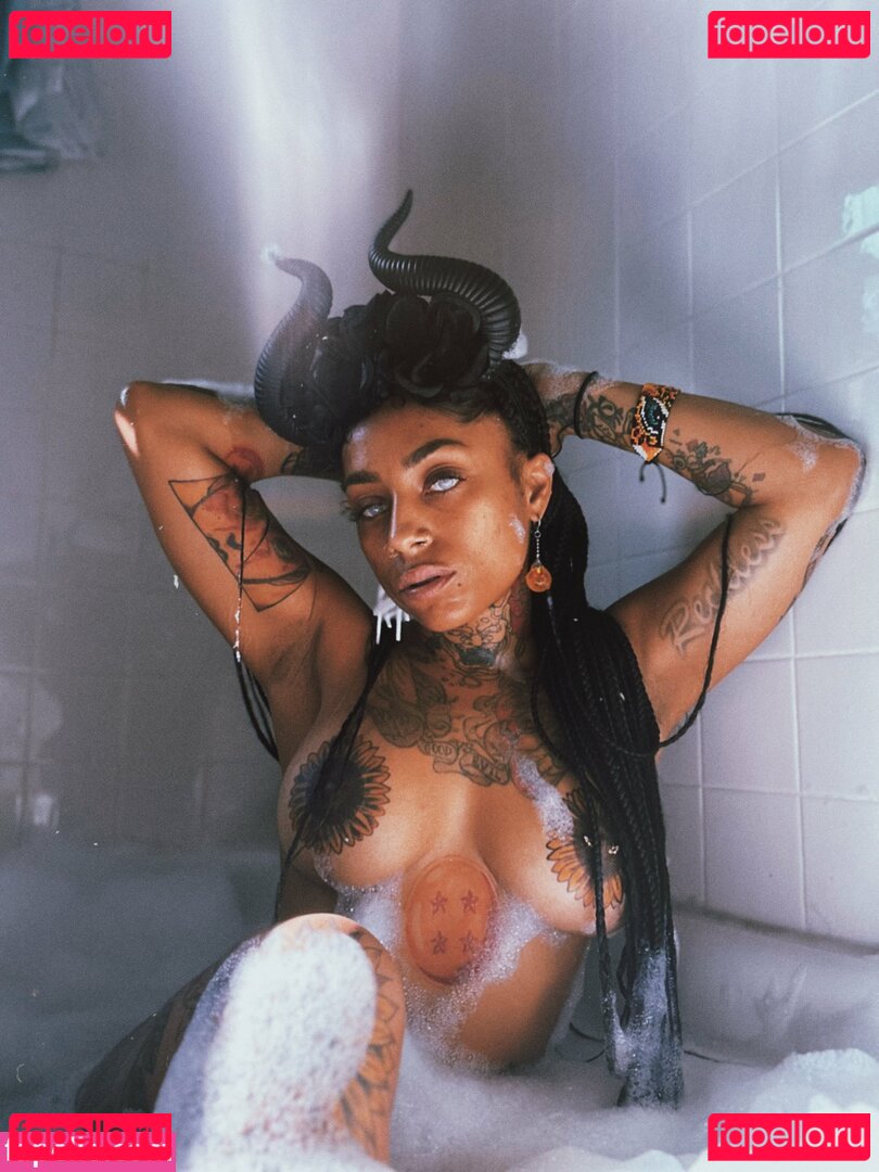 Hello0mcfly Nude Onlyfans Photo 11