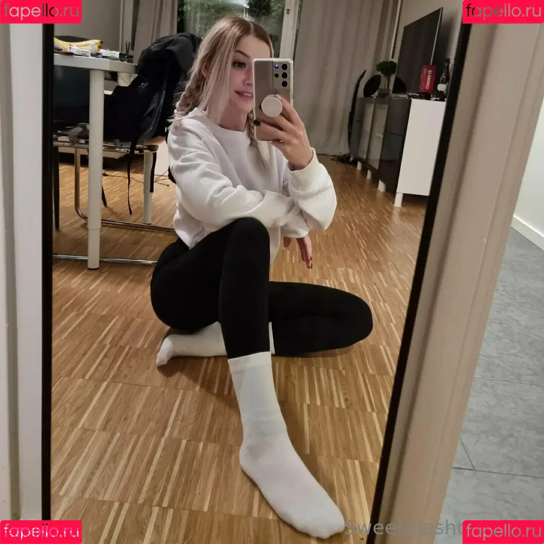 sweetpieshornyfree Onlyfans Photo Gallery 