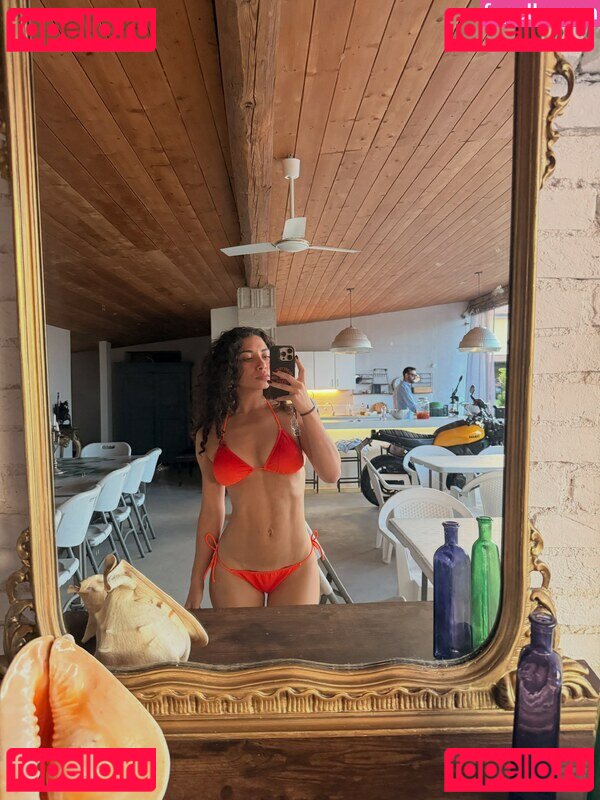 Sara Holmes Nude Onlyfans Photo 11
