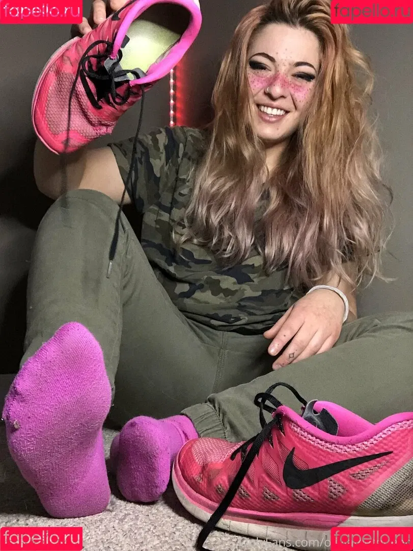 oliviafeetqueen Onlyfans Photo Gallery 