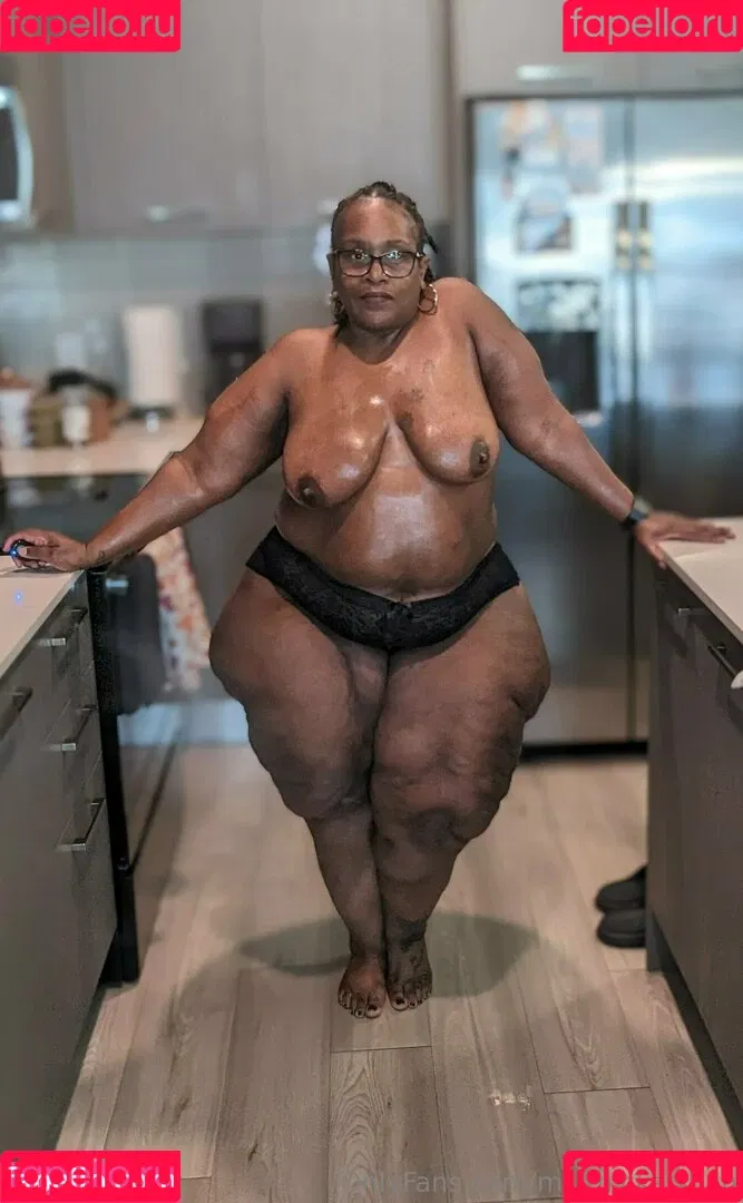 ms.thickerthan Onlyfans Photo Gallery 