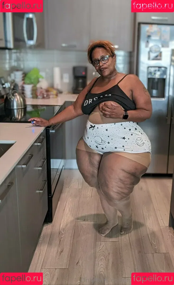 ms.thickerthan Onlyfans Photo Gallery 