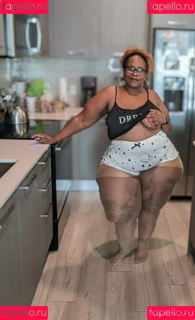 ms.thickerthan Onlyfans Photo Gallery 