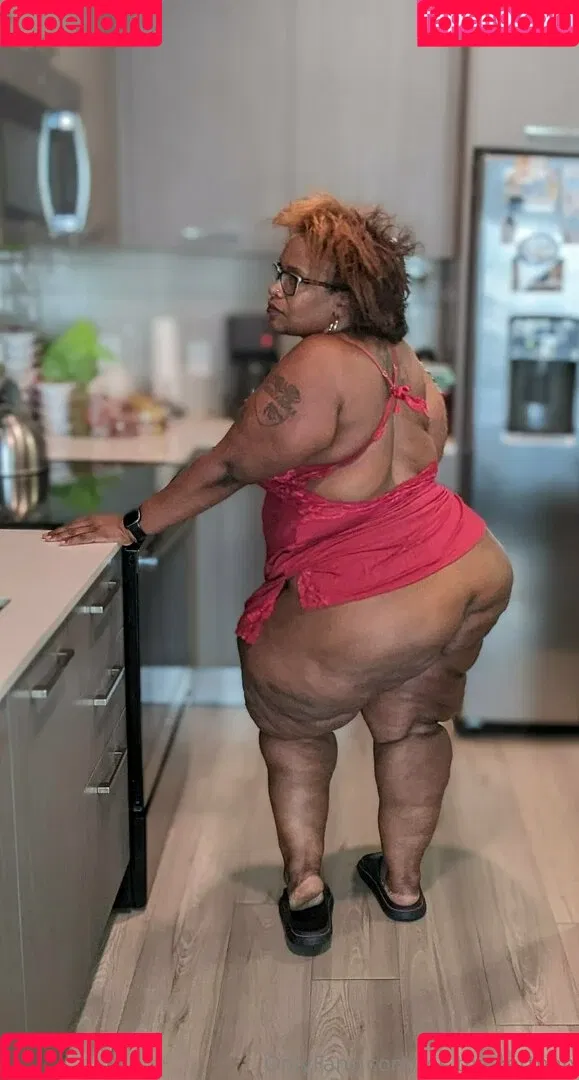 ms.thickerthan Onlyfans Photo Gallery 